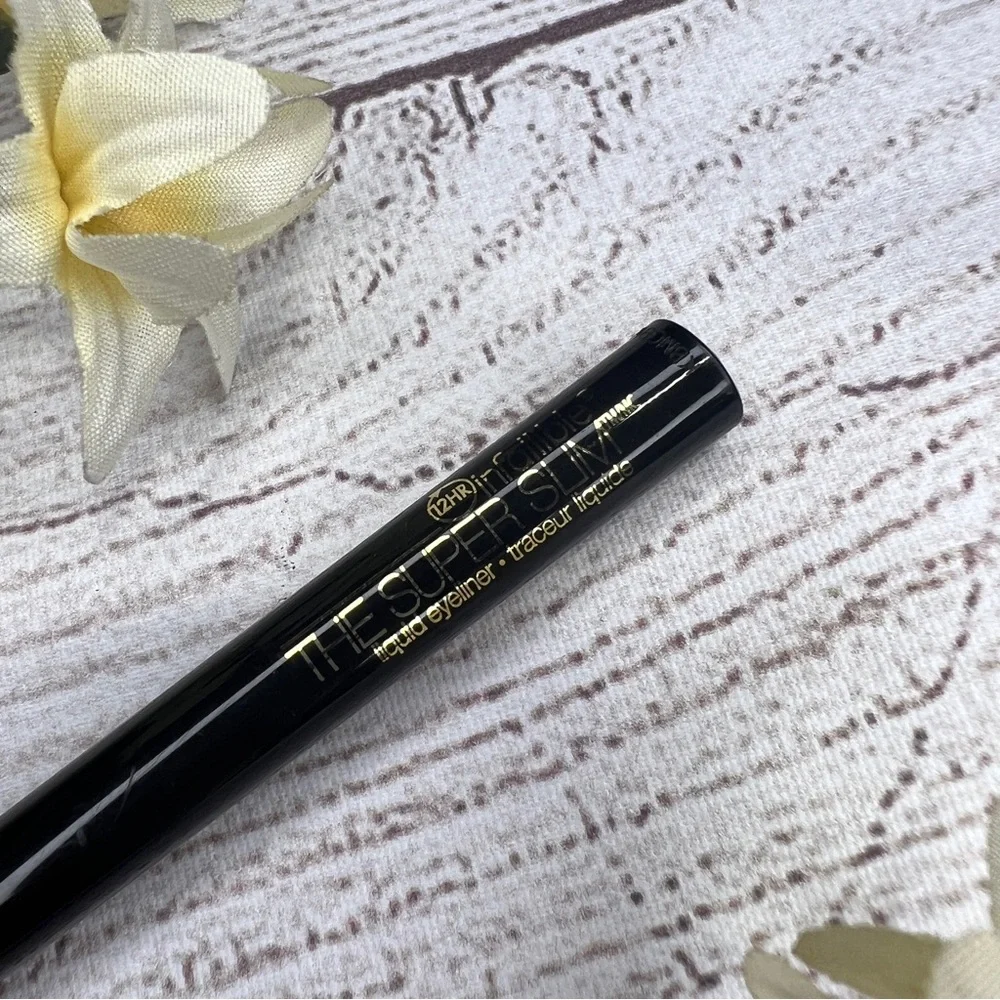 L'Oreal Paris Infallible Super Slim Long-Lasting Liquid Eyeliner